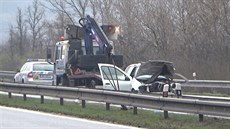 P�i nehod� kamionu s osobním autem na R10 zem�ela �idi�ka renaultu