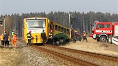 Kamion se na pejezdu u Obratan srazil s osobním vlakem.