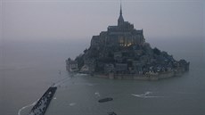 Kláter Mont Saint-Michel zaívá !pílivy a odlivy století! (20. a 21. bezna...