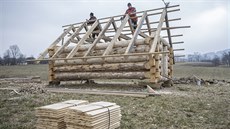 Do vznikajícího skanzenu na Trhovisku ve Valaských Kloboukách pibyla sala.