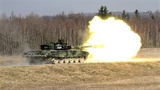 Ve vojenském výcvikovém prostoru Libavá absolvovali nováčci 73. tankového...