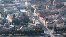 Letecký pohled na moderní centrum Hradce Králové, které navrhl Josef Goár.