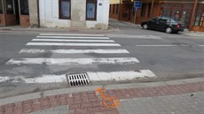 Místo, kde neznámý automobil p�ejel nohu osmiletému chlapci.