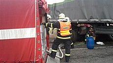 Nehoda kamionu v Hemanicích v Podjetdí.