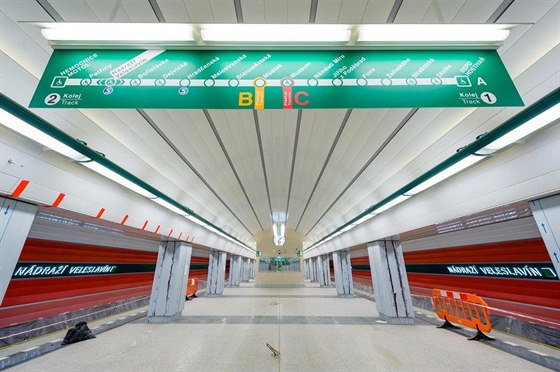 Nástupit nové stanice metra Nádraí Veleslavín tsn ped dokonením