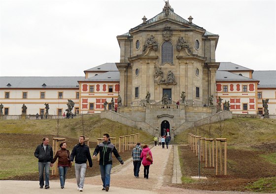 Hned první víkend navtívily porkv opravený Kuks tisíce lidí (28.3.2015).