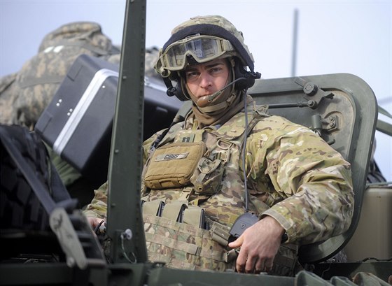 Konvoj americké armády odjel 30. bezna z pardubických kasáren do Prahy.