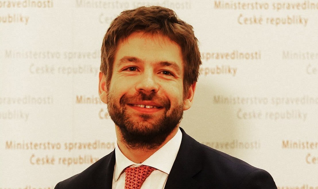 Ministr spravedlnosti Robert Pelikán s návrhem zákona o státním zastupitelství