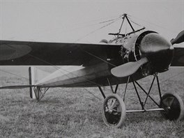 Ocelové deflektory se nejčastěji montovaly na středoplošníky Morane-Saulnier N....