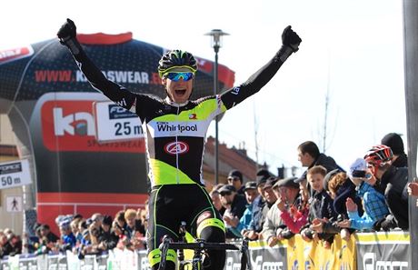 Cyklista Jií Polnický z týmu Whirlpool Author vyhrál závod Velká...