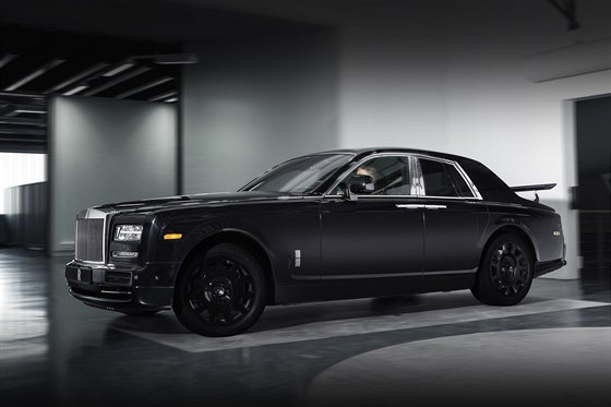 Prototyp SUV znaky Rolls-Royce