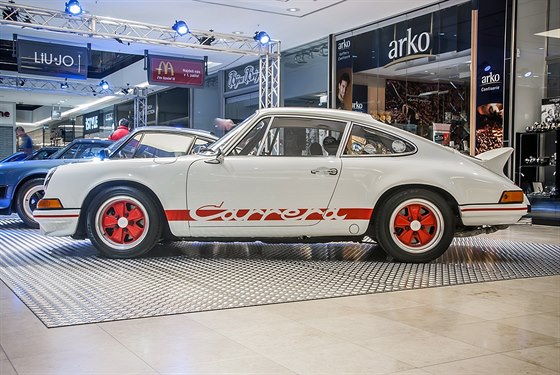 Výstava V zajetí Porsche