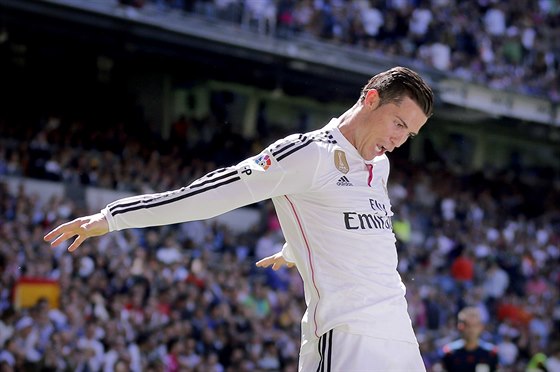 Portugalský útoník Cristiano Ronaldo z Realu Madrid slaví jeden z gól v...
