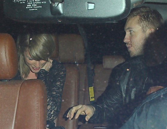 Taylor Swiftová a Calvin Harris (Los Angeles, 2. dubna 2015)