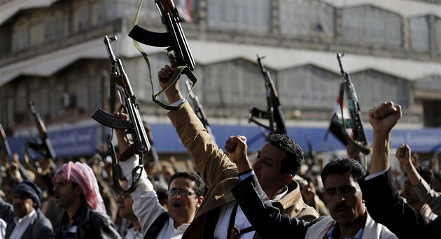 Jemenští šíité veřejně popravili devět lidí, obviněni byli z vraždy vůdce