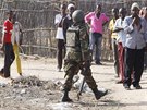 Keský voják poblí univerzity v Garisse, kde zaútoili teroristé z a-abábu...