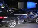 Nehoda Volkswagenu Passat v Dolních Beanech.