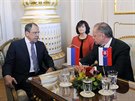 Ruský ministr zahranií Sergej Lavrov (vlevo) a slovenský prezident Andrej...