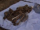 V iráckém Tikrítu odkryli masový hrob s 1 700 tly. (7. dubna 2015)