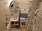 Koupelna je zaízená jet pvodními majiteli bytu.
