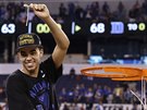 Tyus Jones dovedl basketbalisty Duke k titulu v univerzitní souti NCAA,...