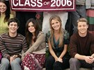 Adam Brody, Rachel Bilsonová, Mischa Bartonová a Ben McKenzie v seriálu O.C....