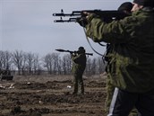 Rusov v Donbasu v poslednch dnech mn taktiku, msto boj trnuj...