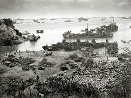 Vylodní amerických vojsk na japonském ostrov Okinawa (16. dubna 1945)