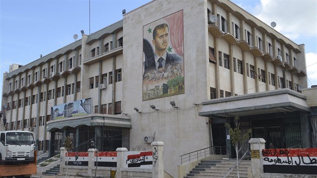 Vldn budova v Idlibu, kter kontroluje Fronta an-Nusra (31. bezna 2015).