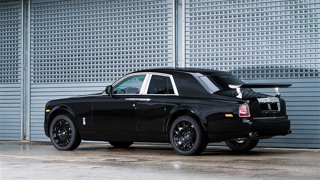 Prototyp SUV značky Rolls-Royce