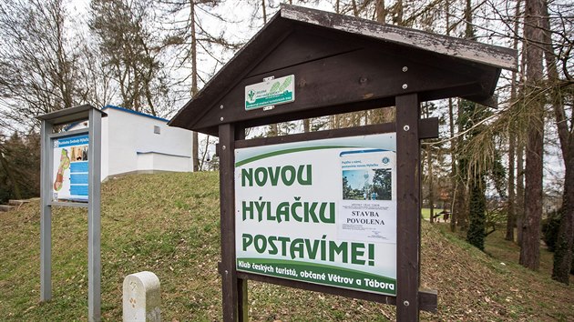 V T�bo�e-V�trovech za�ala stavba rozhledny H�la�ka.