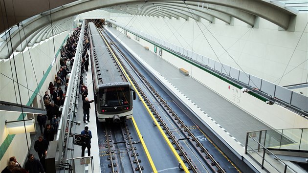Otevření čtyř nových stanic pražského metra linky A.