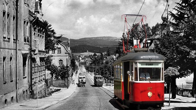 Tramvaj na Palackho ulici.