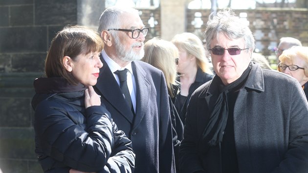 Ji Bartoka na pohbu Miroslava Ondka (7. dubna 2015)