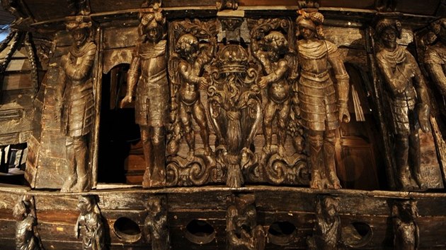 Detail zadn sti rekonstruovan vdsk vlen lodi Vasa v muzeu