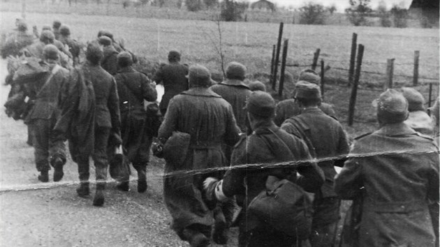 Nmet zajatci po toku na Dunkerque 28. jna 1944