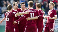 Spar�an�tí fotbalisté oslavují gól, který vst�elil Václav Kadlec (t�etí zleva).