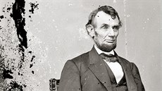 Americký prezident Abraham Lincoln na snímku z 9. února 1864 fotografa...