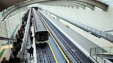 Otevení ty nových stanic praského metra linky A.