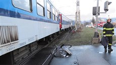 P�i tragické nehod� vjel v �umperku cyklista na p�ejezd v dob�, kdy jím...