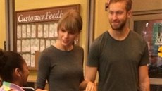 Taylor Swiftová a Calvin Harris (Nashville, 27. bezna 2015)