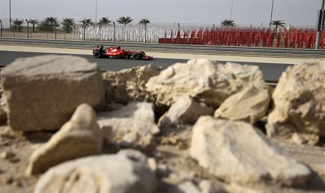 Kimi Rikknen bhem trninku na Velkou cenu Bahrajnu