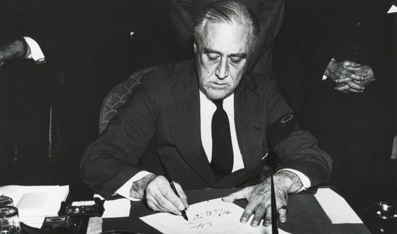 Franklin D. Roosevelt 32. prezident USA při vyhlášení války Japonskému...