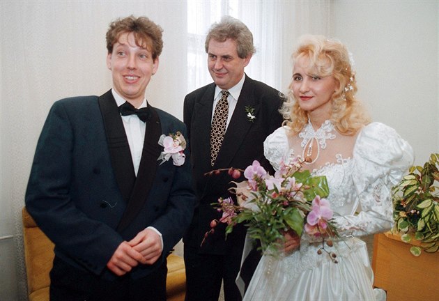 Závisti je mezi lidmi čím dál víc, říká Šárka Grossová. Bulváru se vyhýbá