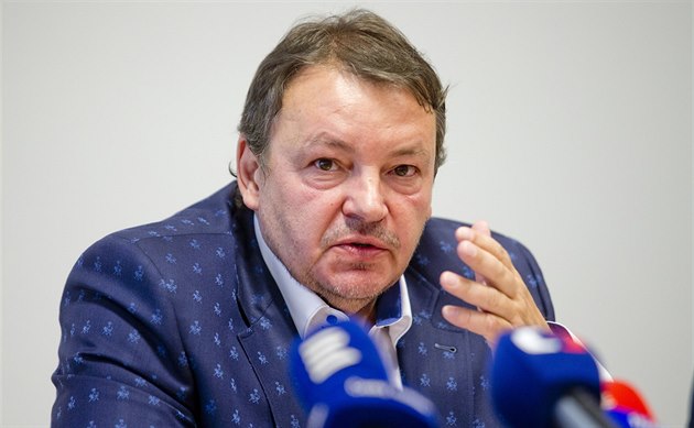 Tomá� Král si od certifikát� pro agenty hodn� slibuje.