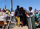 Uprchlíci z Jemenu dorazili do Somálska (16. dubna 2015).