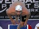 Americký plavec Michael Phelps pi svém prvním závod po vyprení trestu za...