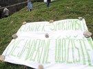 Protest proti úloiti jaderného odpadu na vrchu eínek u Jihlavy.