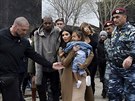 Kanye West s Kim Kardashianovou a jejich dcerou North v Arménii.