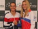 Caroline Garciaová a Petra Kvitová po losu semifinále Fed Cupu mezi eskem a...